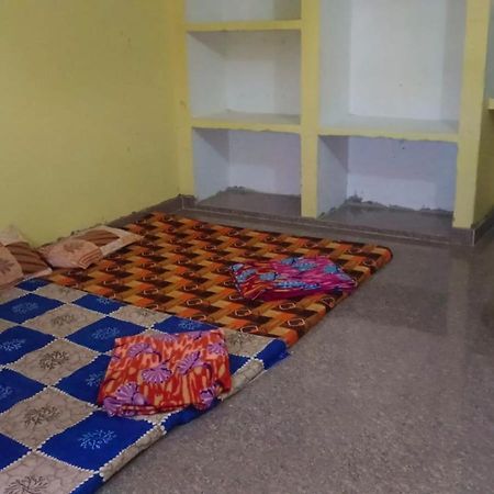 Gopal Sadan-2 Appartement Vrindāvan Buitenkant foto